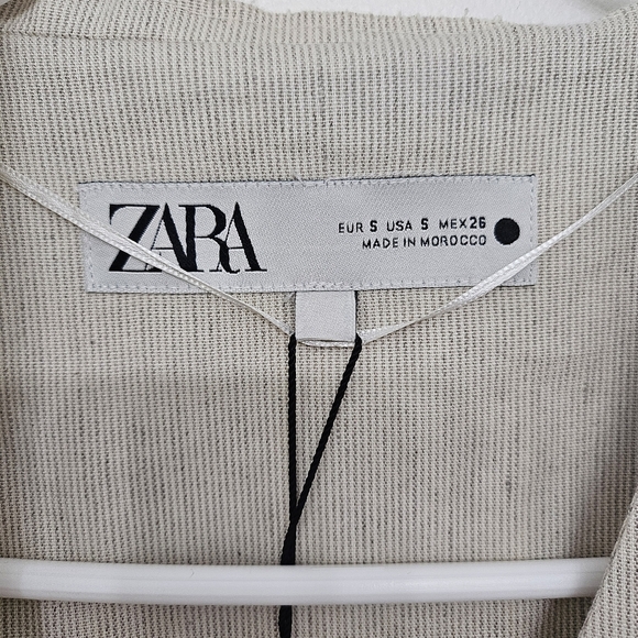 New ZARA WOMAN V-NECK ZW COLLECTION ASYMMETRIC STRIPED WAISTCOAT SAND Size S - Picture 4 of 13